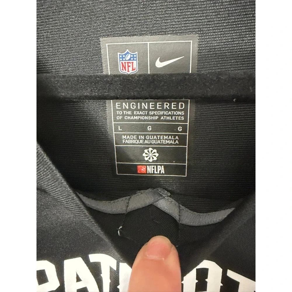 Nike Patriots Jersey Mens L Black Drake Maye 10 Football NFL NWT